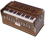 Harmonium Pro Grade By Kaayna Musicals, 11 Stop- 6 Main & 5 Drone, 3&frac12; Octaves, Dark Oak Finish, Flower Bellow, Coupler, Gig Bag &ndash; 440 Hz - Image 7